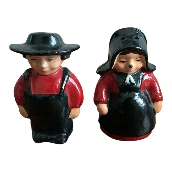 Vintage Amish Salt & Pepper Shakers Red Black Cast Iron Amish Couple Shakers Set - Picture 2 of 7